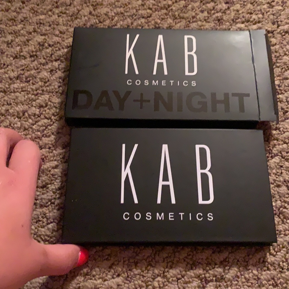 KAB COSMETICS - Picture 2 of 2